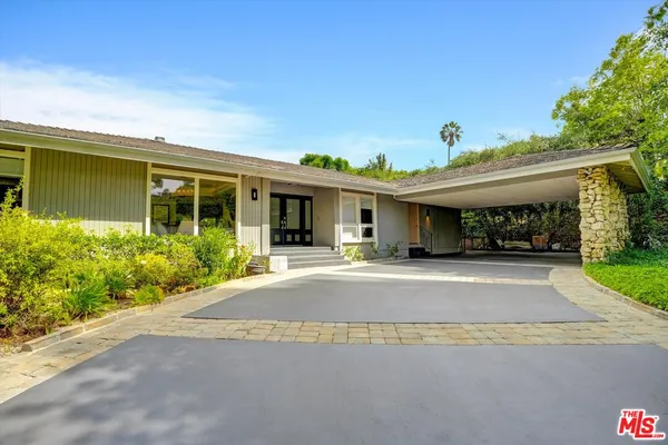 $2,299,000 | 3530 Royal Woods Drive, Sherman Oaks, CA 91403