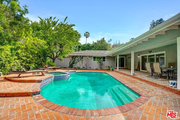 $2,299,000 | 3530 Royal Woods Drive, Sherman Oaks, CA 91403