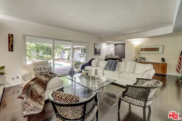 $2,299,000 | 3530 Royal Woods Drive, Sherman Oaks, CA 91403