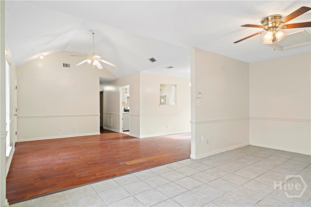 2425 Riviera Drive Savannah, GA 31406 - Photo 5 of 13