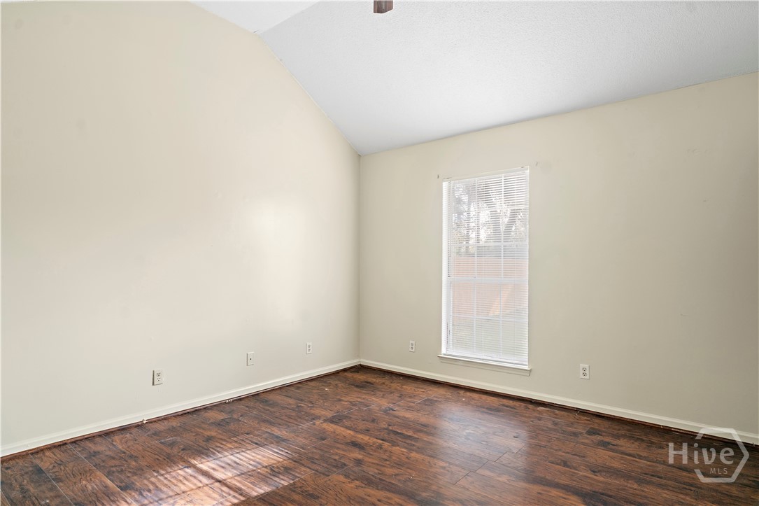 2425 Riviera Drive Savannah, GA 31406 - Photo 6 of 13