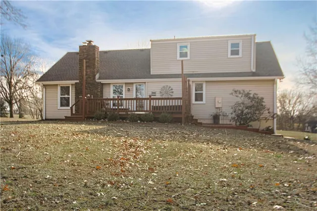 $600,000 | 16816 Landmark Loop, Holt, MO 64048