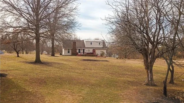 $600,000 | 16816 Landmark Loop, Holt, MO 64048