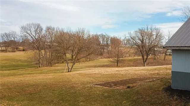 $600,000 | 16816 Landmark Loop, Holt, MO 64048