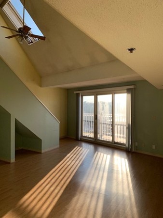348 Rantoul Street, Unit 302 Beverly, MA 01915 - Photo 8 of 18 Gallery Image 8