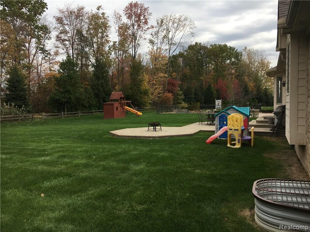 16191 Moore Park Road Macomb, MI 48044 - Photo 21 of 22 100.JPG
