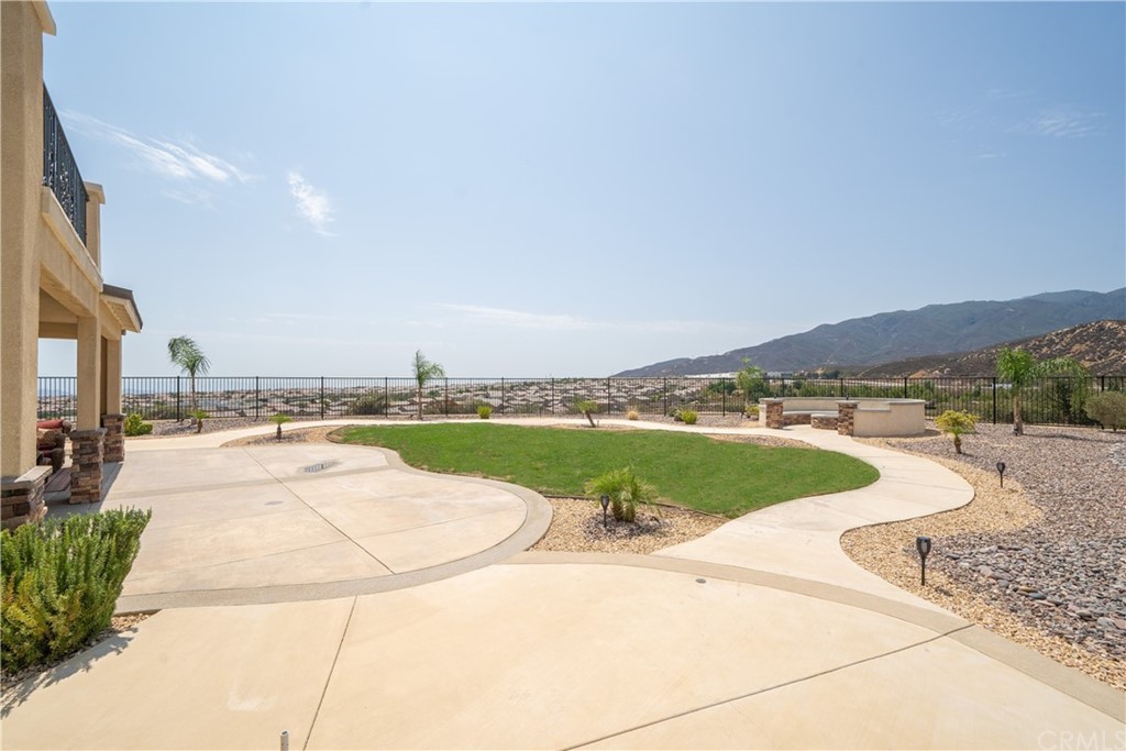 17841 Grapevine Lane San Bernardino, CA 92407 - Photo 40 of 53 a view of a swimming pool and lake view
