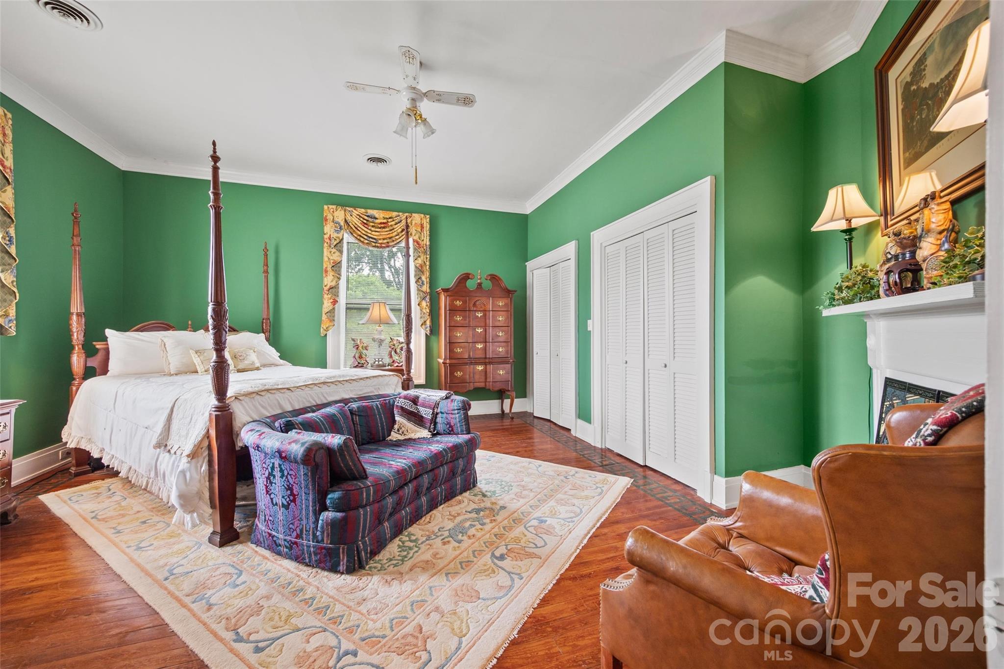 530 East Rutledge Avenue Gaffney, SC 29340 - Photo 30 of 47 a living room with furniture and a large window