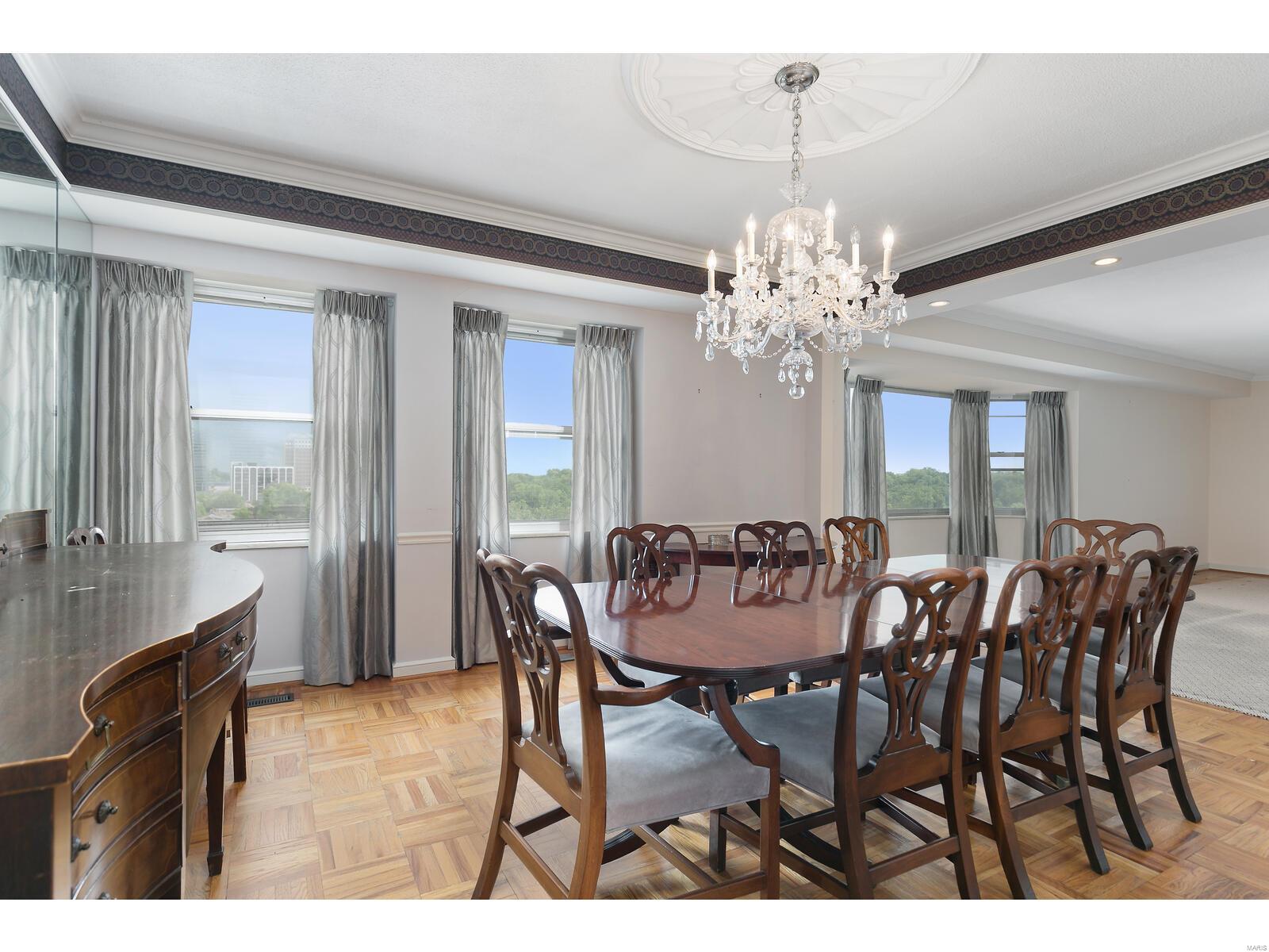 710 South Hanley Road, Unit 12D St. Louis, MO 63105 - Photo 16 of 44