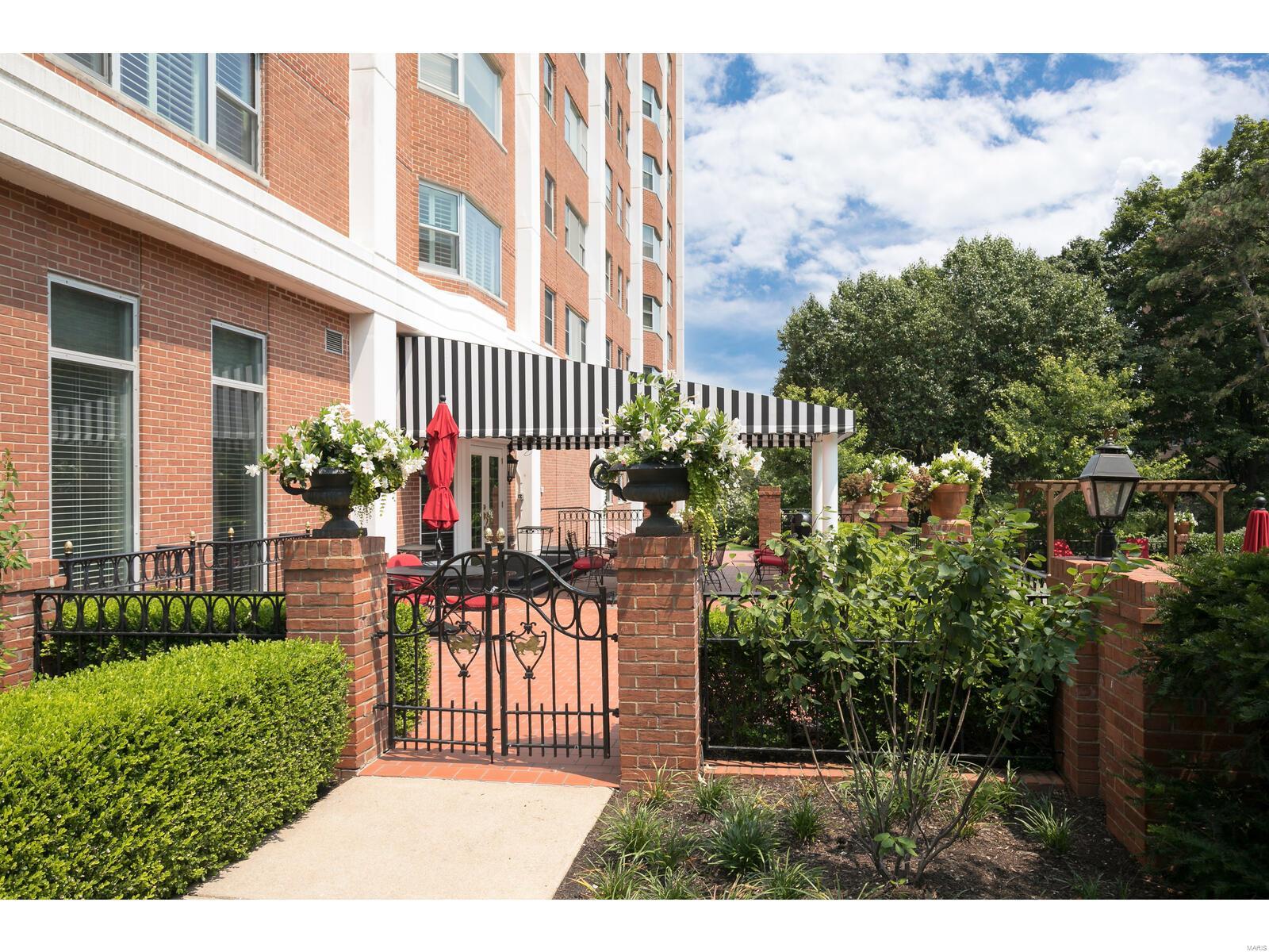 710 South Hanley Road, Unit 12D St. Louis, MO 63105 - Photo 41 of 44