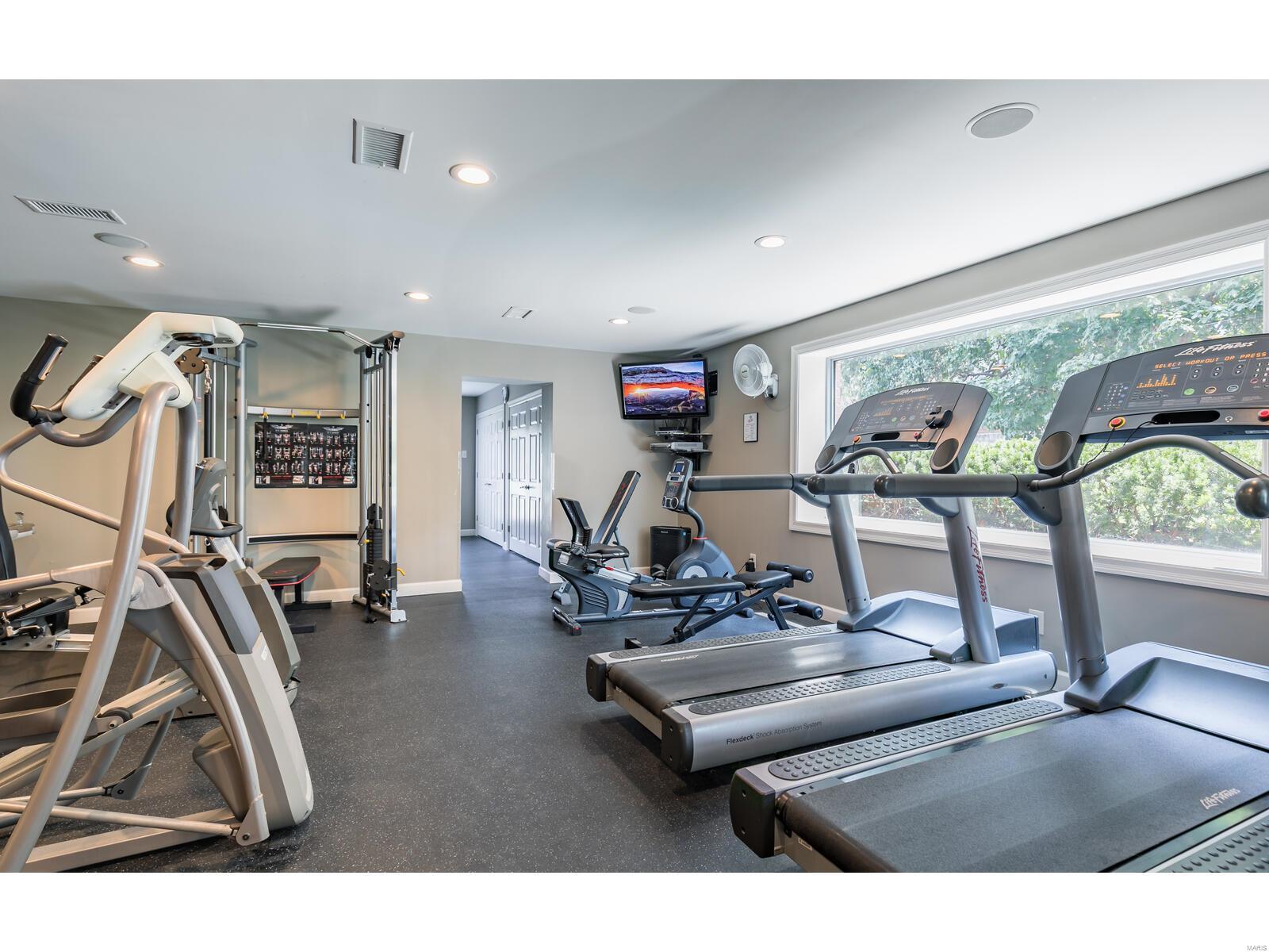 710 South Hanley Road, Unit 12D St. Louis, MO 63105 - Photo 44 of 44