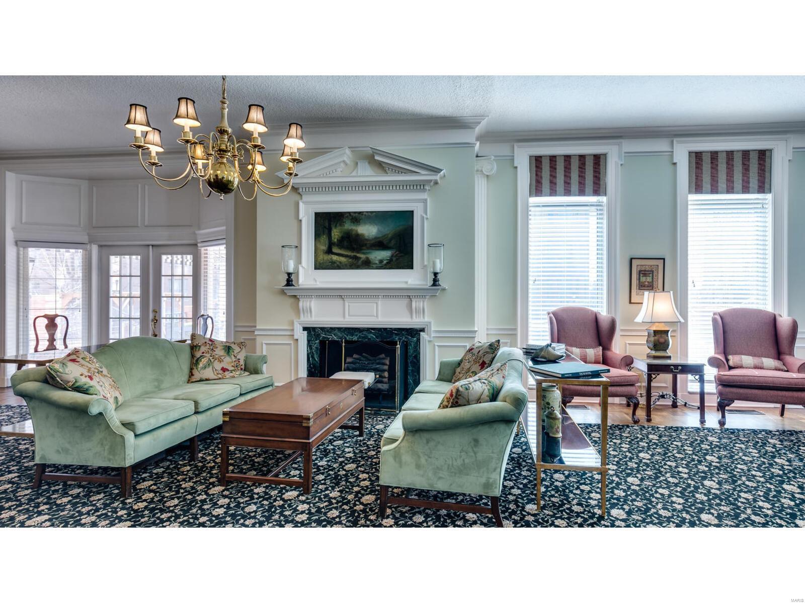 710 South Hanley Road, Unit 12D St. Louis, MO 63105 - Photo 8 of 44