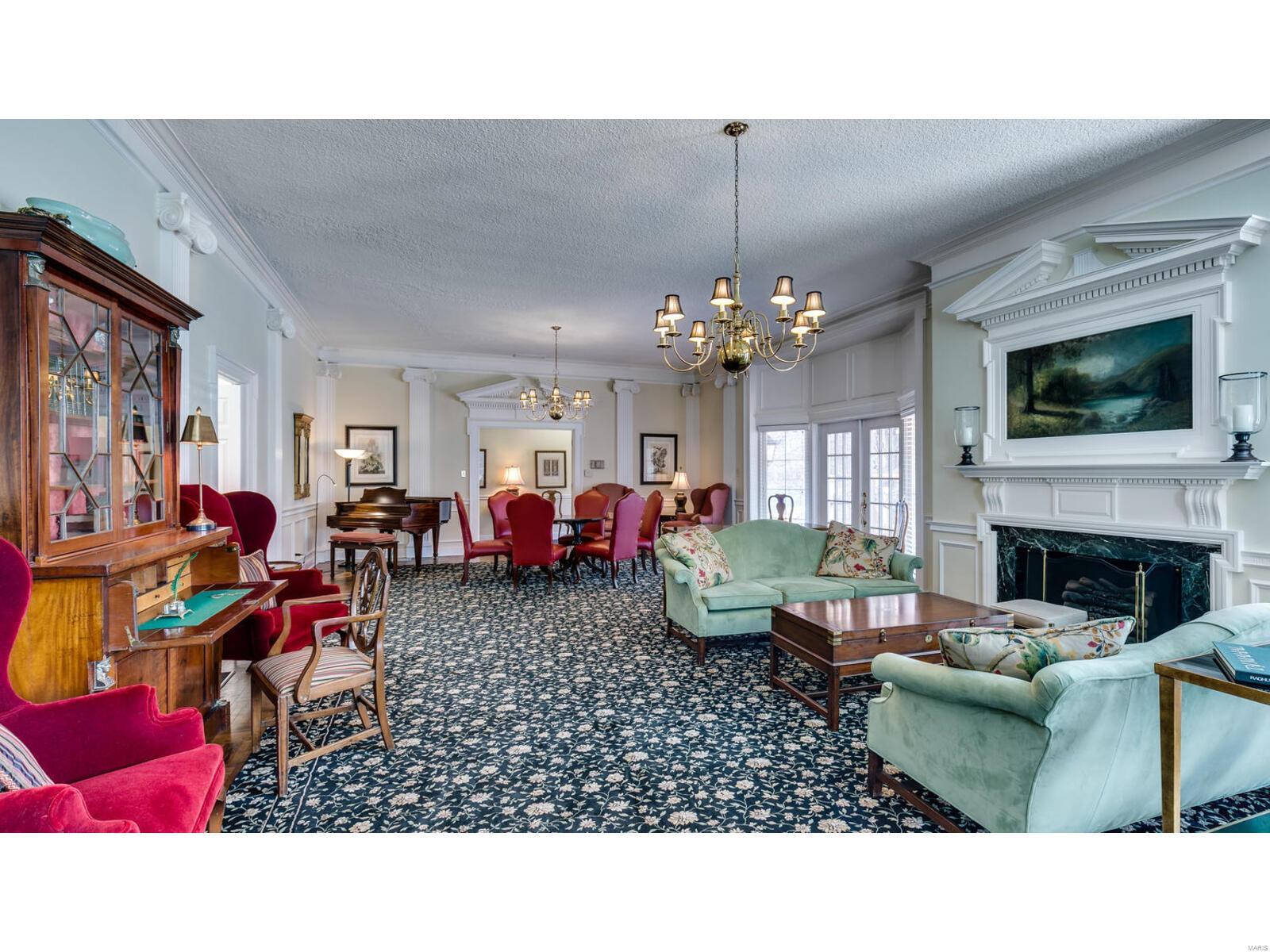 710 South Hanley Road, Unit 12D St. Louis, MO 63105 - Photo 10 of 44