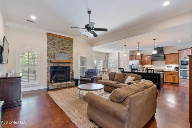 $899,000 | 1795 Gaines Road, Hernando, MS 38632