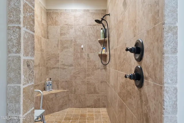 $899,000 | 1795 Gaines Road, Hernando, MS 38632