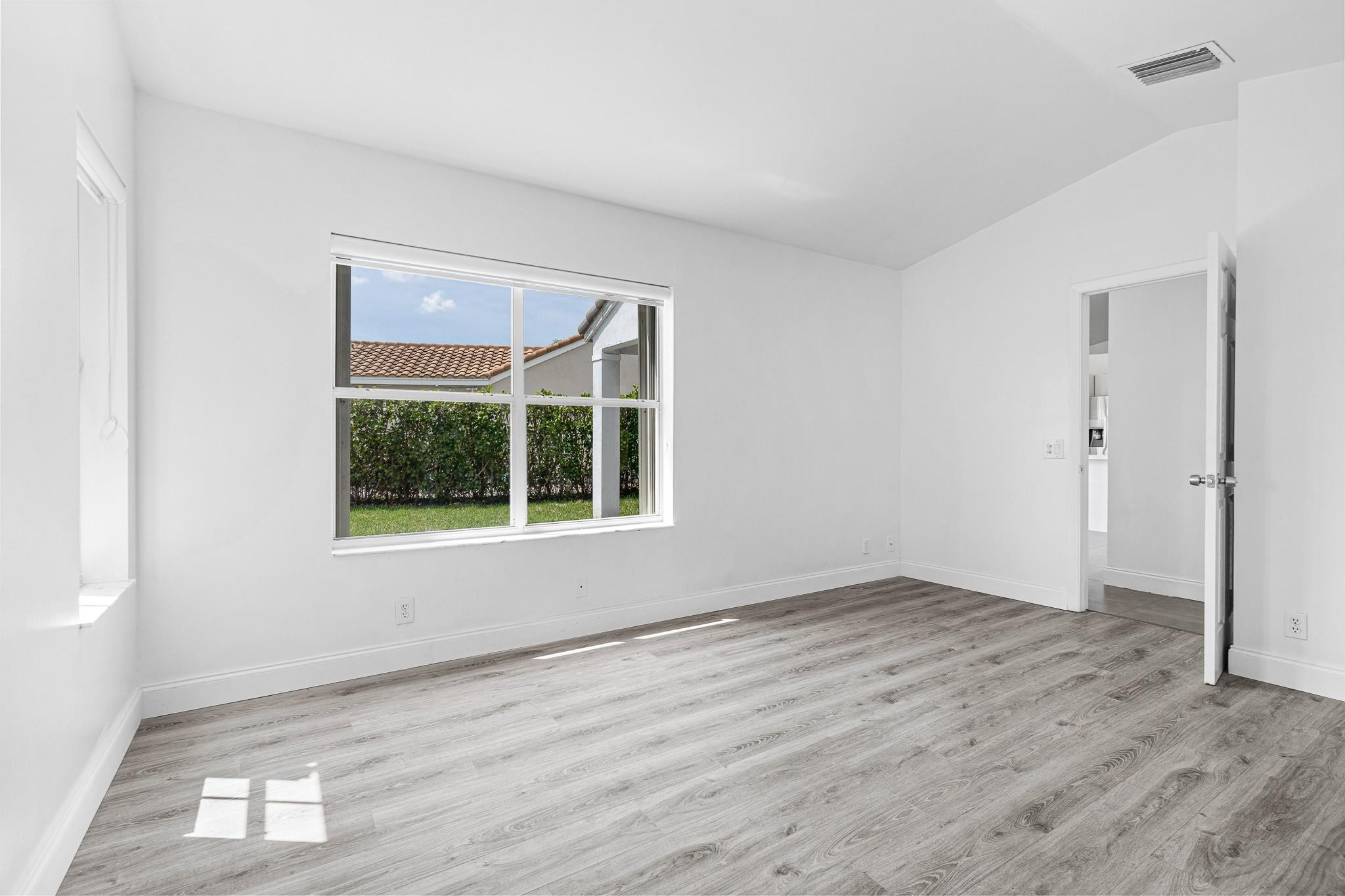 951 Falling Water Road Weston, FL 33326 - Photo 21 of 35 Photo 21