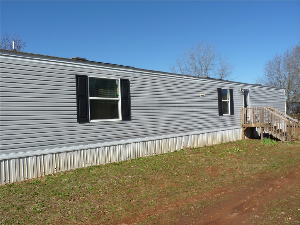429 Brown Farm Road Seneca, SC 29678 - Photo 2 of 33 Gallery Image 2