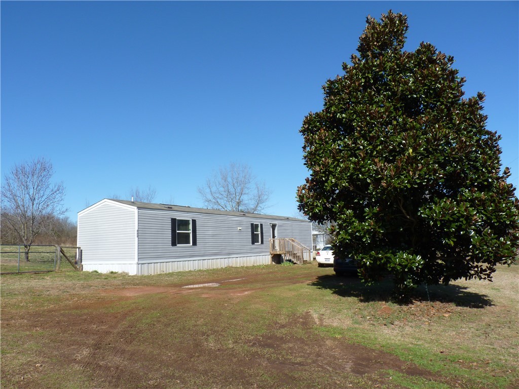 429 Brown Farm Road Seneca, SC 29678 - Photo 3 of 33 Gallery Image 3