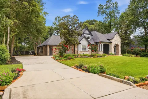 $869,000 | 13249 Autumn Ash Drive, Conroe, TX 77302