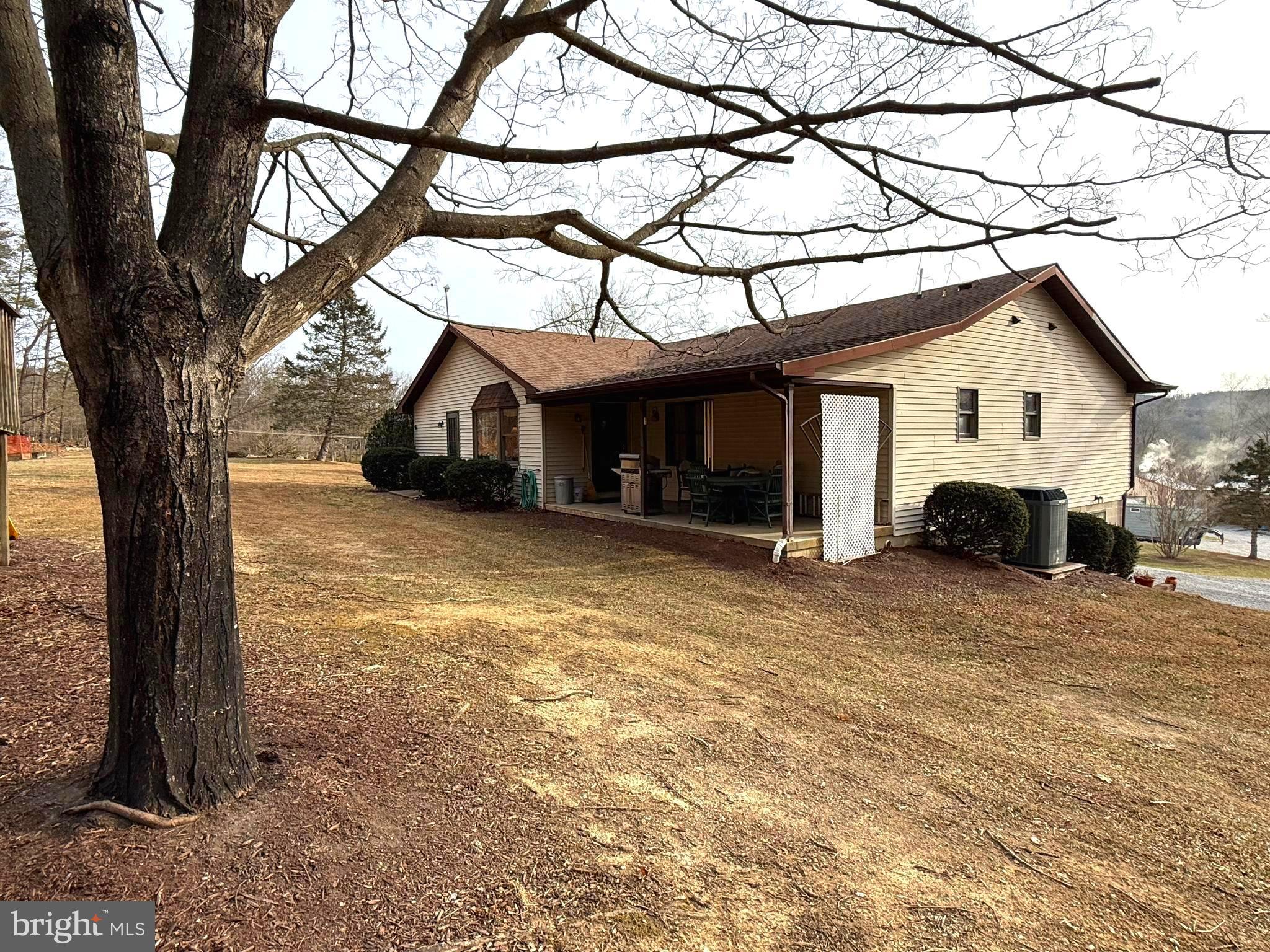 55 Fairfax Corner Road Cabins, WV 26855 - Photo 6 of 91