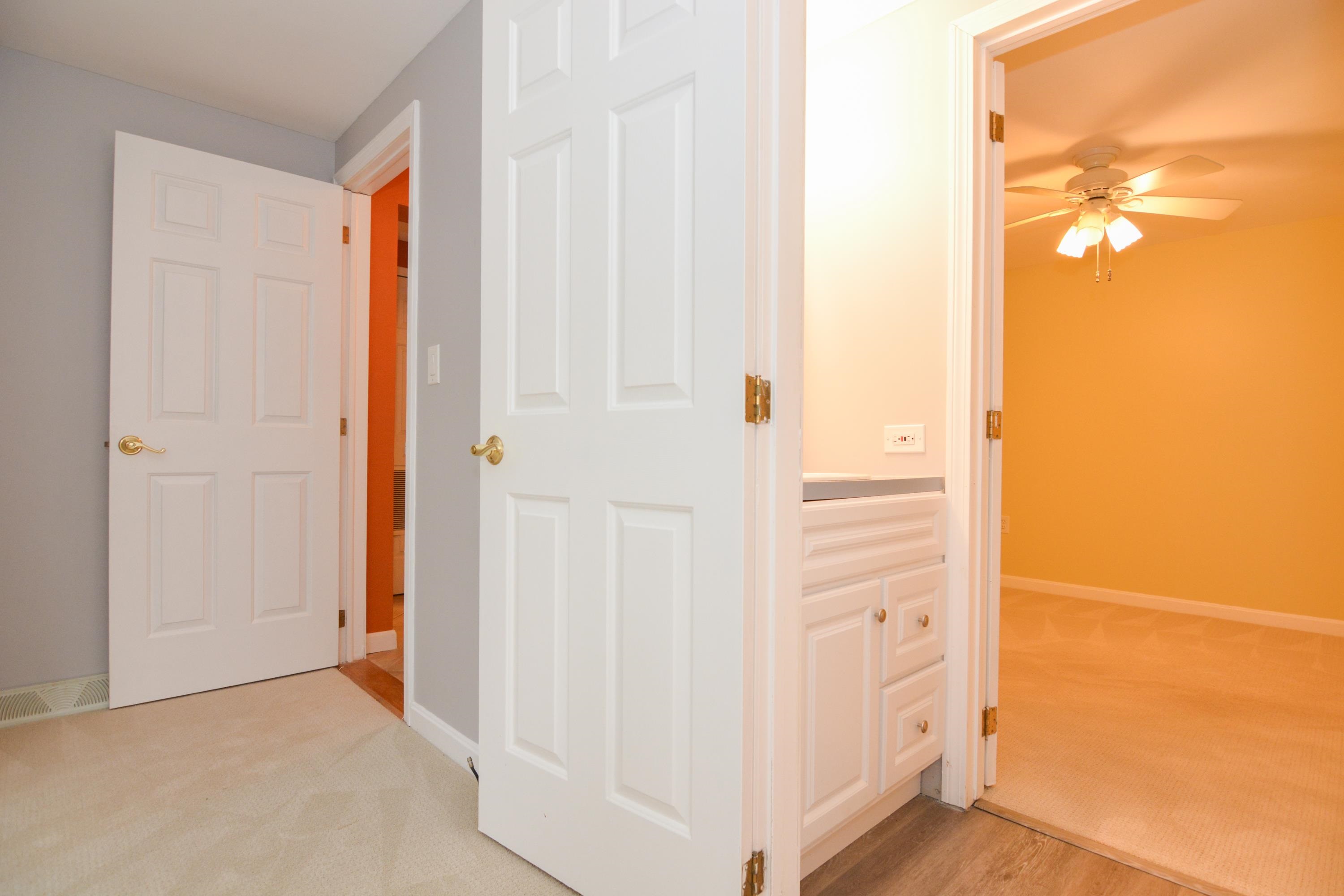 47 Campbell Street Salem, NH 03079 - Photo 16 of 17