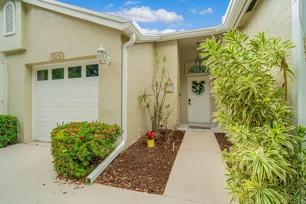 $315,000 | 6209 Pond Tree Court, Greenacres, FL 33463