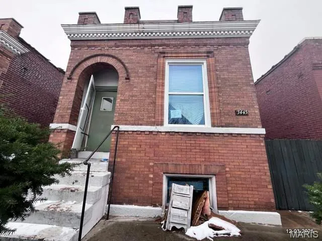 $1 | 3445 Itaska Street, St. Louis, MO 63111