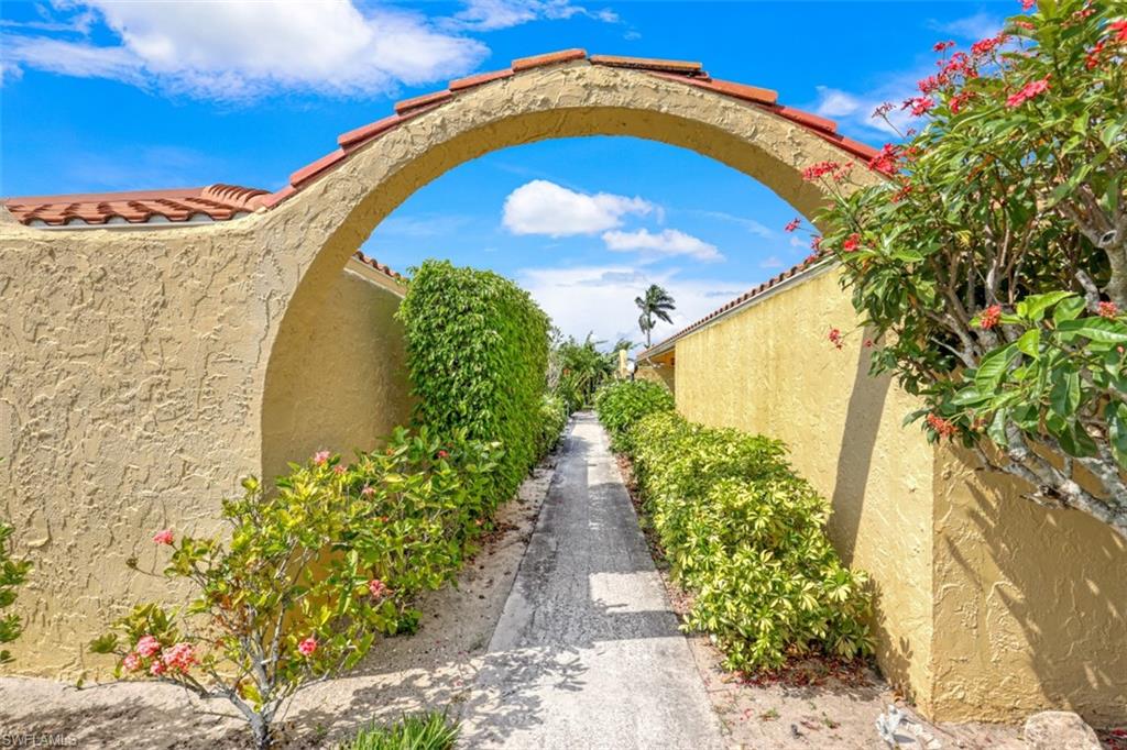117 Teryl Road, Unit B3 Naples, FL 34112 - Photo 4 of 25 Gallery Image 4