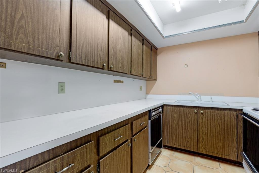 117 Teryl Road, Unit B3 Naples, FL 34112 - Photo 9 of 25 Gallery Image 9