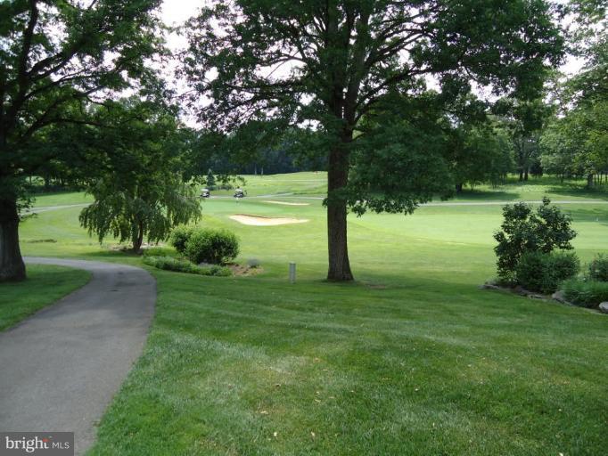 2141 Golf Course Drive Reston, VA 20191 - Photo 22 of 26 a view of a park