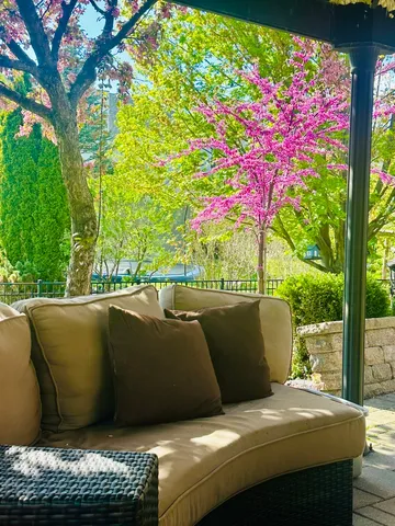 $745,000 | 1358 Karen Drive, West Dundee, IL 60118