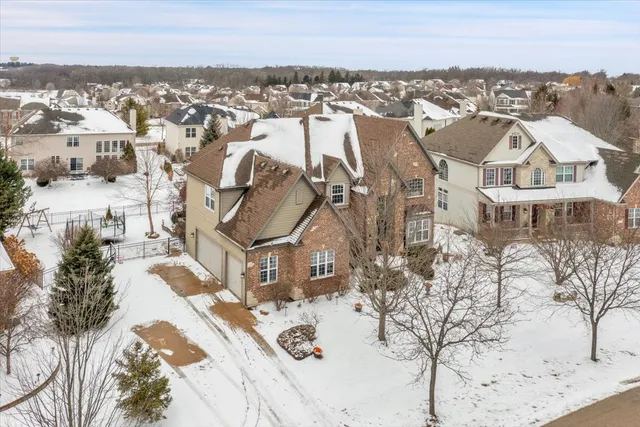 $745,000 | 1358 Karen Drive, West Dundee, IL 60118