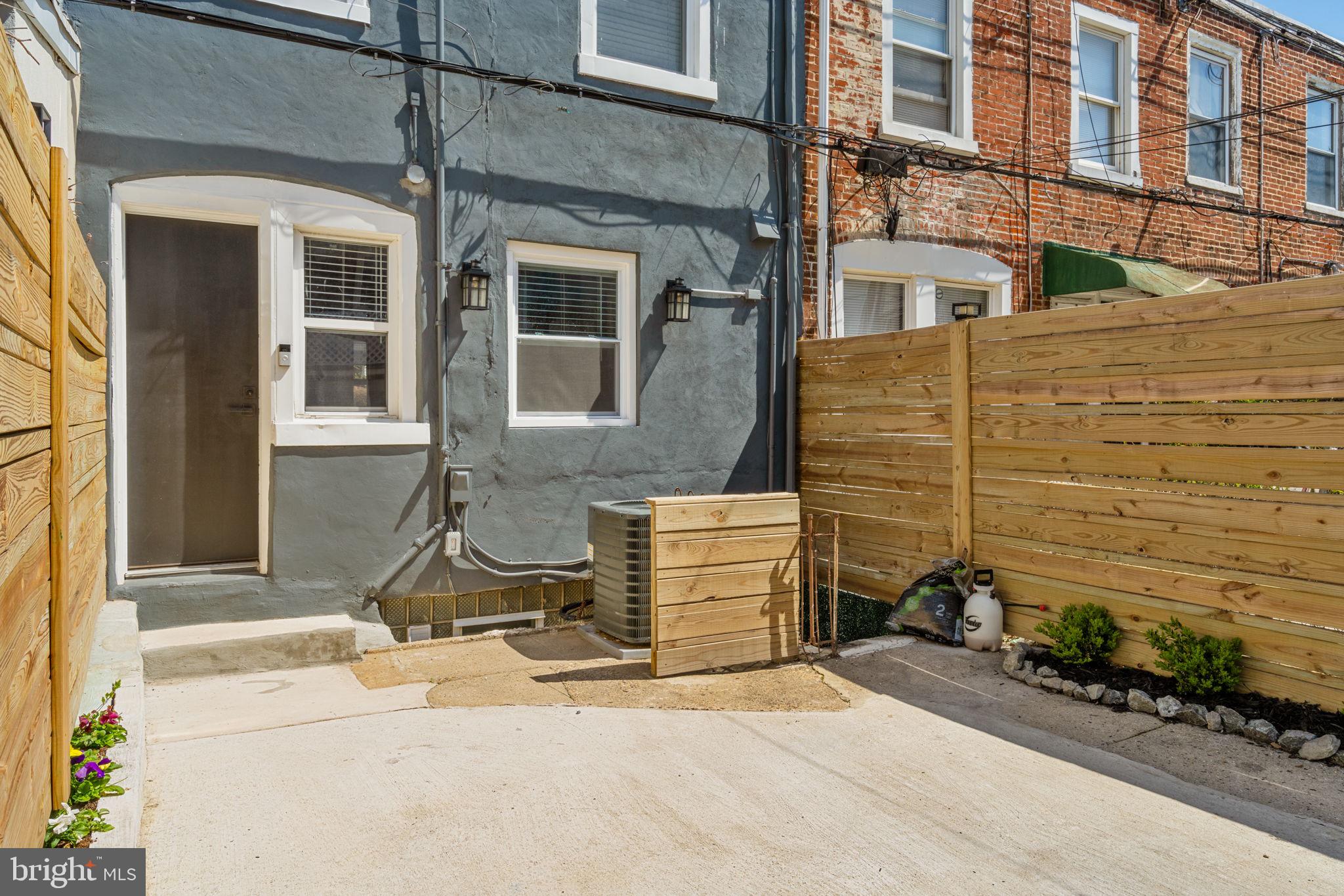 4558 Fernhill Road Philadelphia, PA 19144 - Photo 20 of 20 Rear Driveway