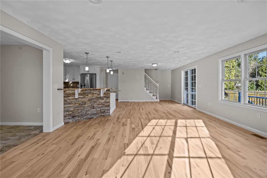 37 Holden Street Coventry, RI 02816 - Photo 4 of 39