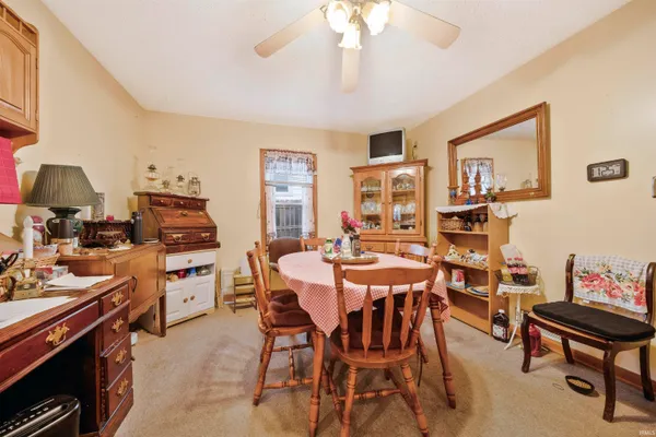 $169,000 | 626 Monroe Street, Newburgh, IN 47630