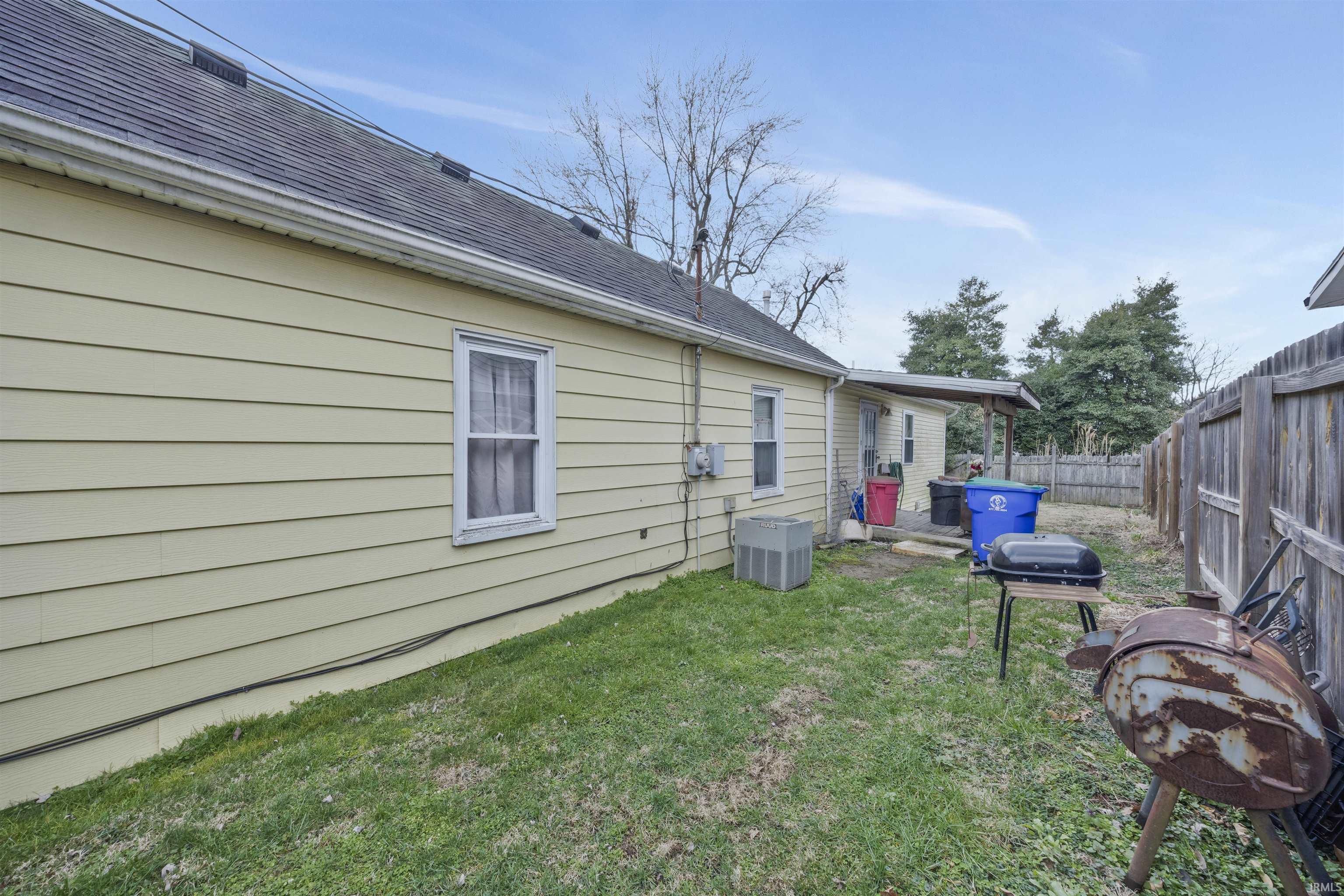 626 Monroe Street Newburgh, IN 47630 - Photo 15 of 36