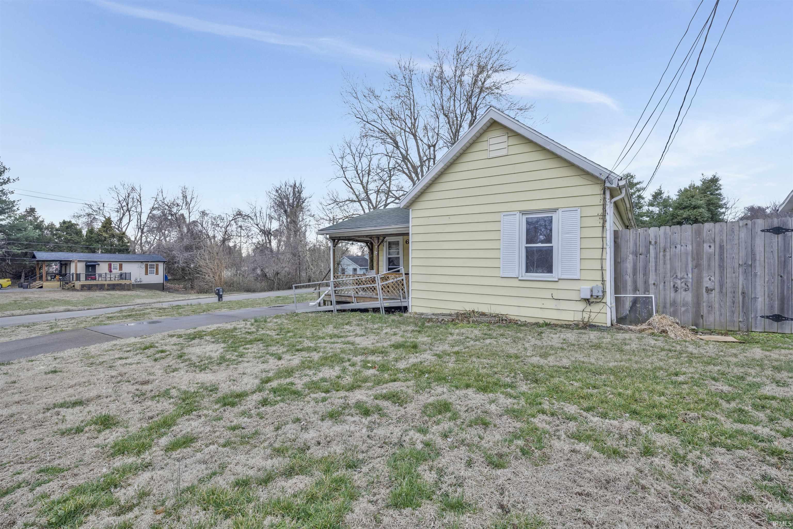 626 Monroe Street Newburgh, IN 47630 - Photo 18 of 36