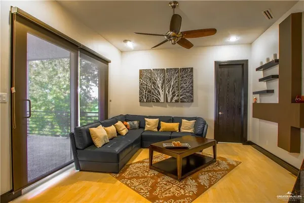 $4,800 | 309 North Mockingbird Avenue, Unit H, Mission, TX 78572