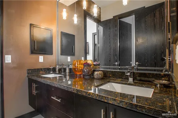 $4,800 | 309 North Mockingbird Avenue, Unit H, Mission, TX 78572