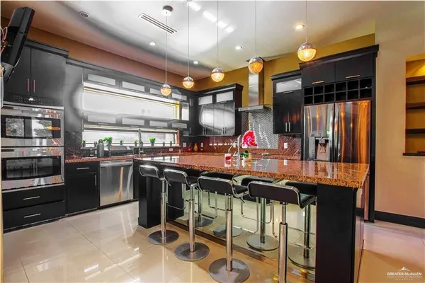 $4,800 | 309 North Mockingbird Avenue, Unit H, Mission, TX 78572