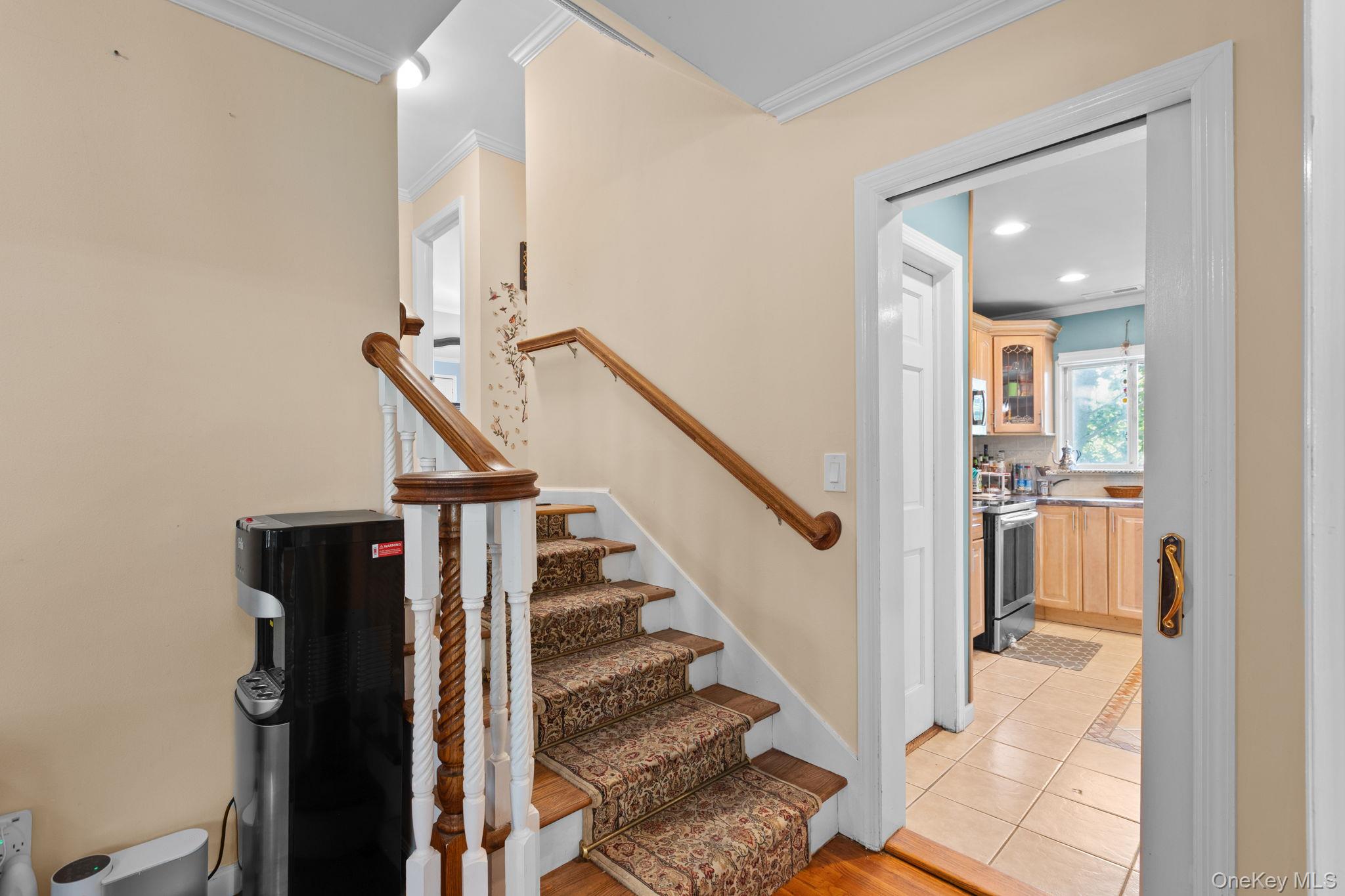 185 Rosedale Road Yonkers, NY 10710 - Photo 6 of 42 Gallery Image 6