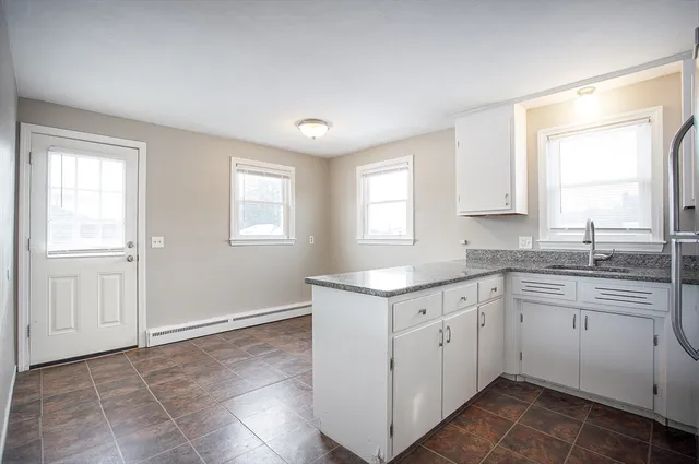 $2,495 | 27 Campbell Drive, Agawam, MA 01001