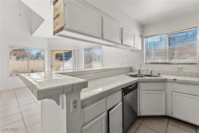 $459,999 | 6673 Silver Penny Avenue, Las Vegas, NV 89108