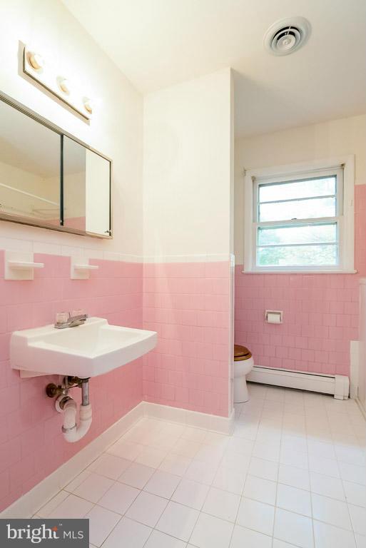 11809 Wayneridge Street Fulton, MD 20759 - Photo 20 of 25 Bath (Master)