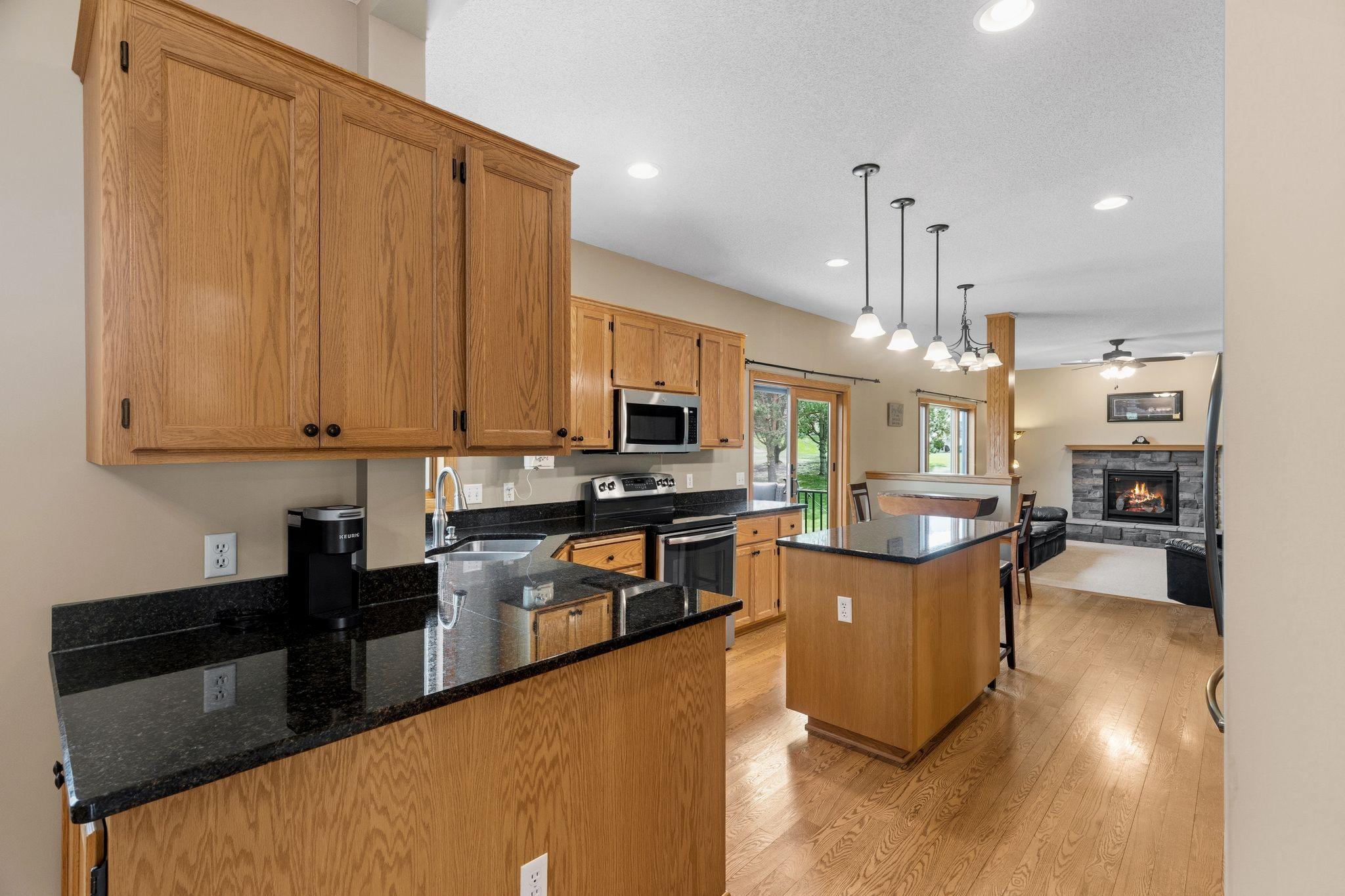 10053 Raleigh Court Woodbury, MN 55129 - Photo 3 of 37