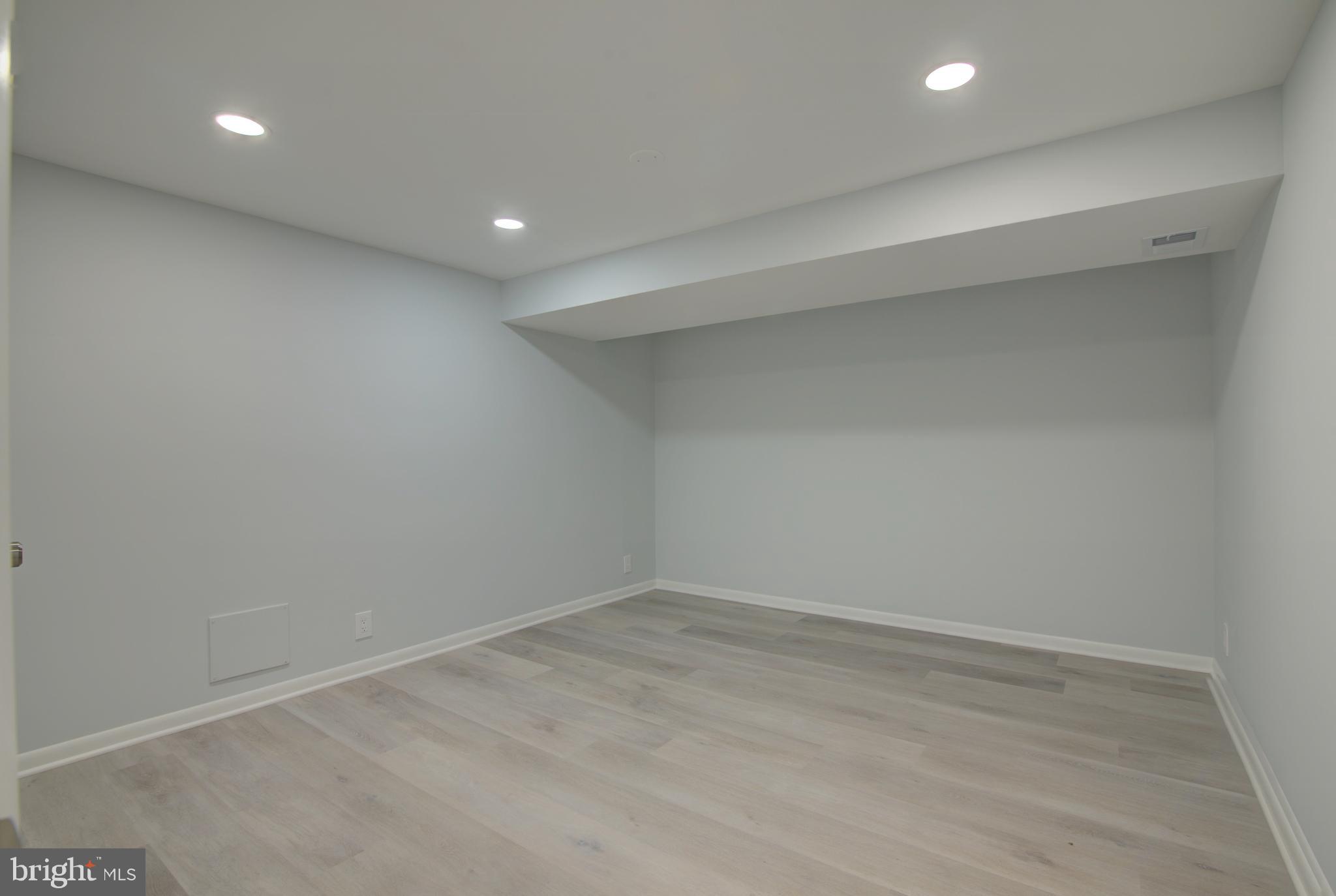 7411 Reservation Drive Springfield, VA 22153 - Photo 19 of 30 a view of empty room