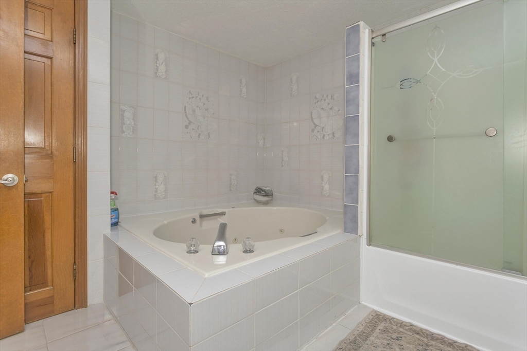77 Glendale Road Agawam, MA 01001 - Photo 31 of 40