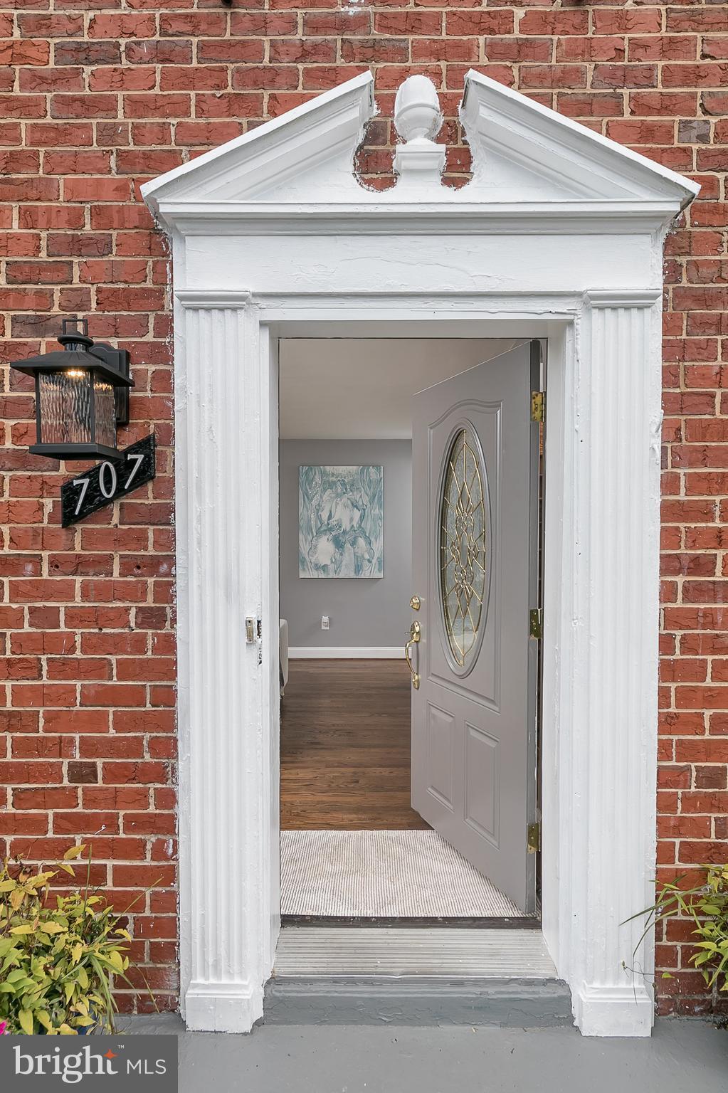 707 Stamford Road Baltimore, MD 21229 - Photo 2 of 30 a view of wooden door