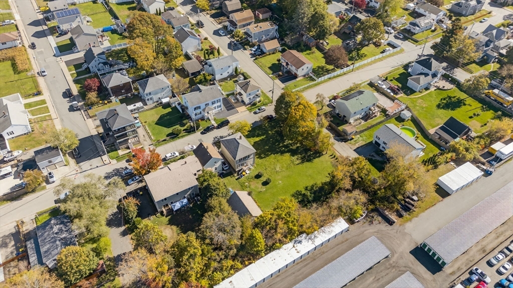 125 Carl Street Fall River, MA 02721 - Photo 6 of 31