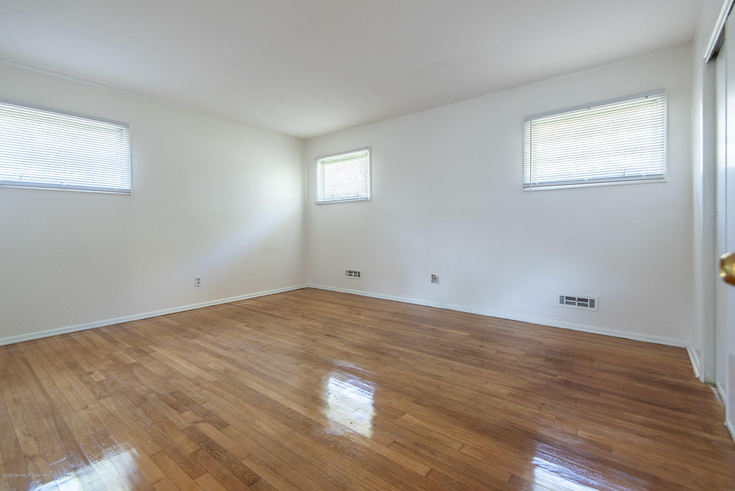 143 Riveredge Road Tinton Falls, NJ 07724 - Photo 17 of 29 Bed_3